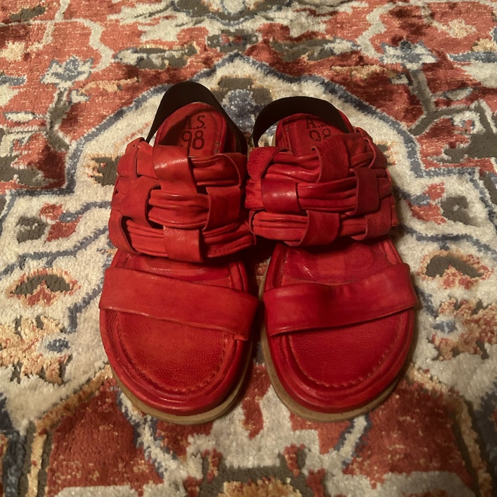 A.S.98 Red Purt sling back